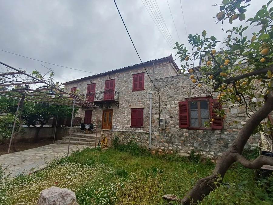 (Προς Πώληση) Κατοικία Μονοκατοικία || Πειραιάς/Ύδρα - 160 τ.μ, 3 Υ/Δ, 750.000€ 