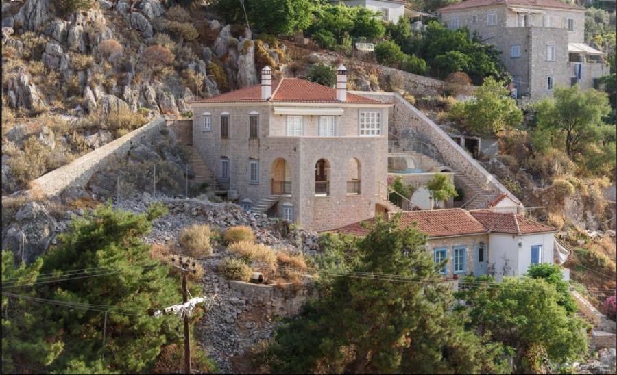 (Προς Πώληση) Κατοικία Μονοκατοικία || Πειραιάς/Ύδρα - 290 τ.μ, 4 Υ/Δ, 2.100.000€ 